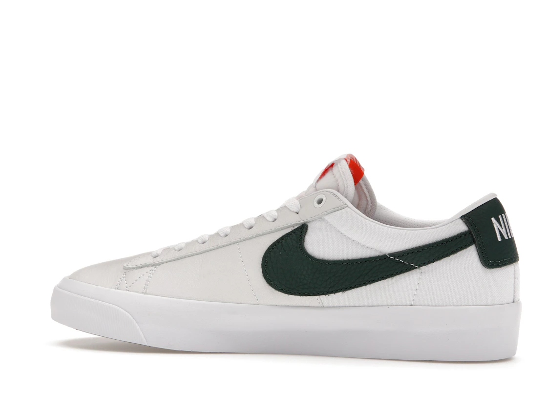 Vue 21 de Nike SB Zoom Blazer Low Pro GT ISO White Pro Green