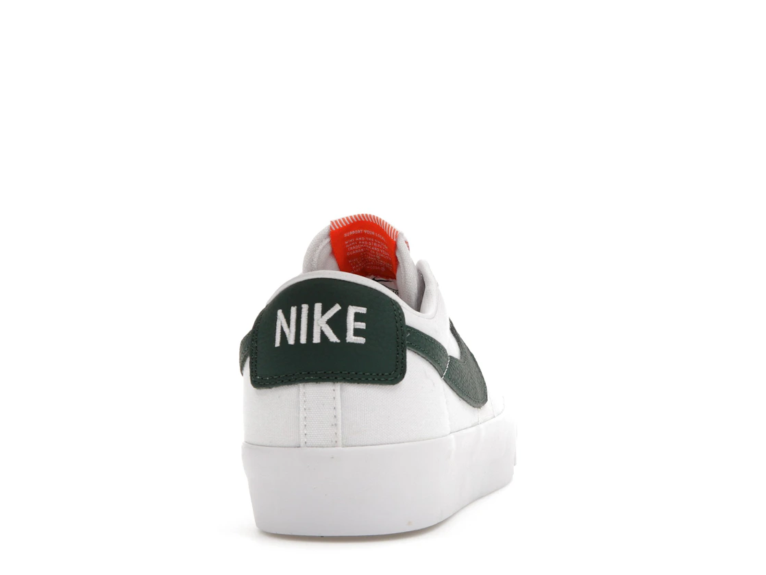 Vue 29 de Nike SB Zoom Blazer Low Pro GT ISO White Pro Green