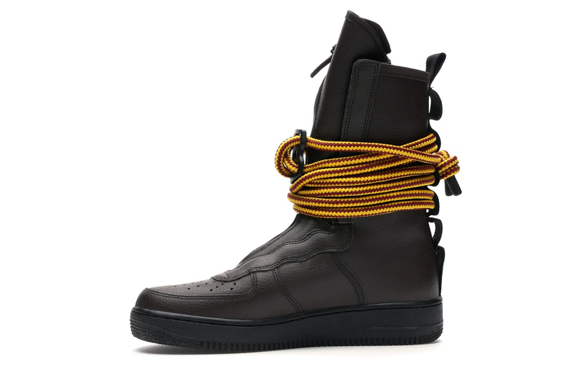 Vue 18 de Nike SF Air Force 1 High Beef and Broccoli Pack