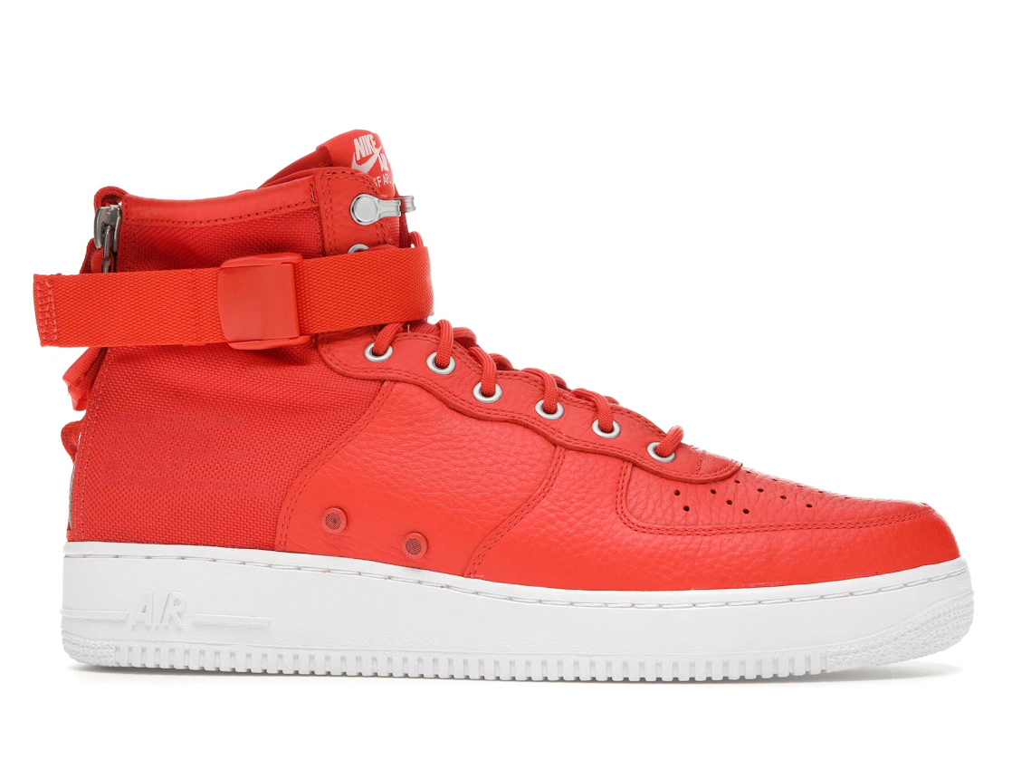 Vue 2 de Nike SF Air Force 1 Mid Team Orange