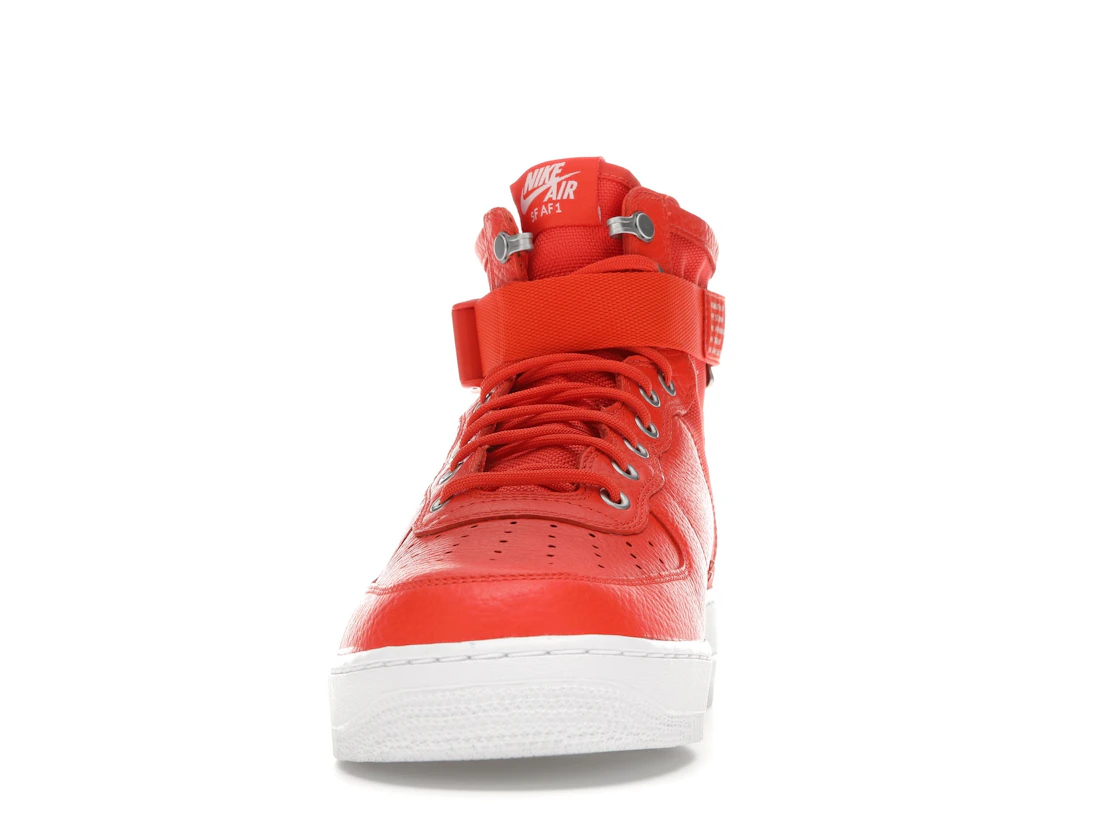 Vue 11 de Nike SF Air Force 1 Mid Team Orange