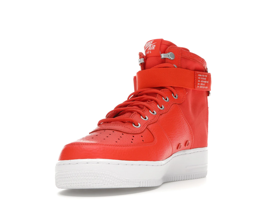 Vue 13 de Nike SF Air Force 1 Mid Team Orange