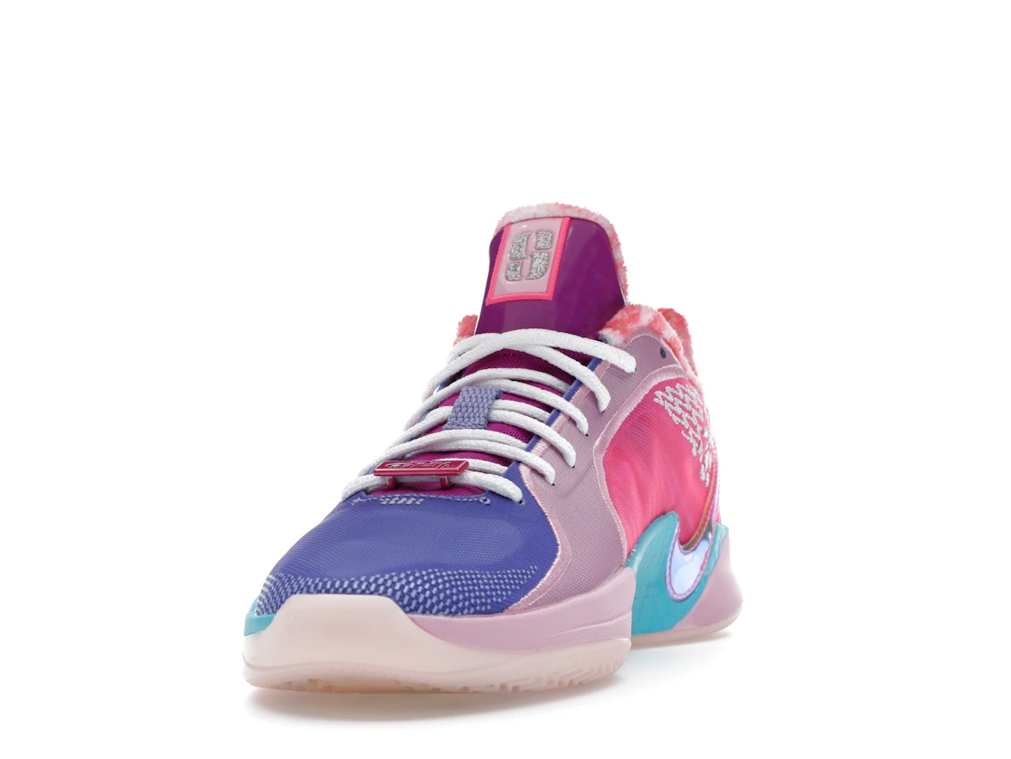 Vue 12 de Nike Sabrina 2 Doernbecher Sophia 