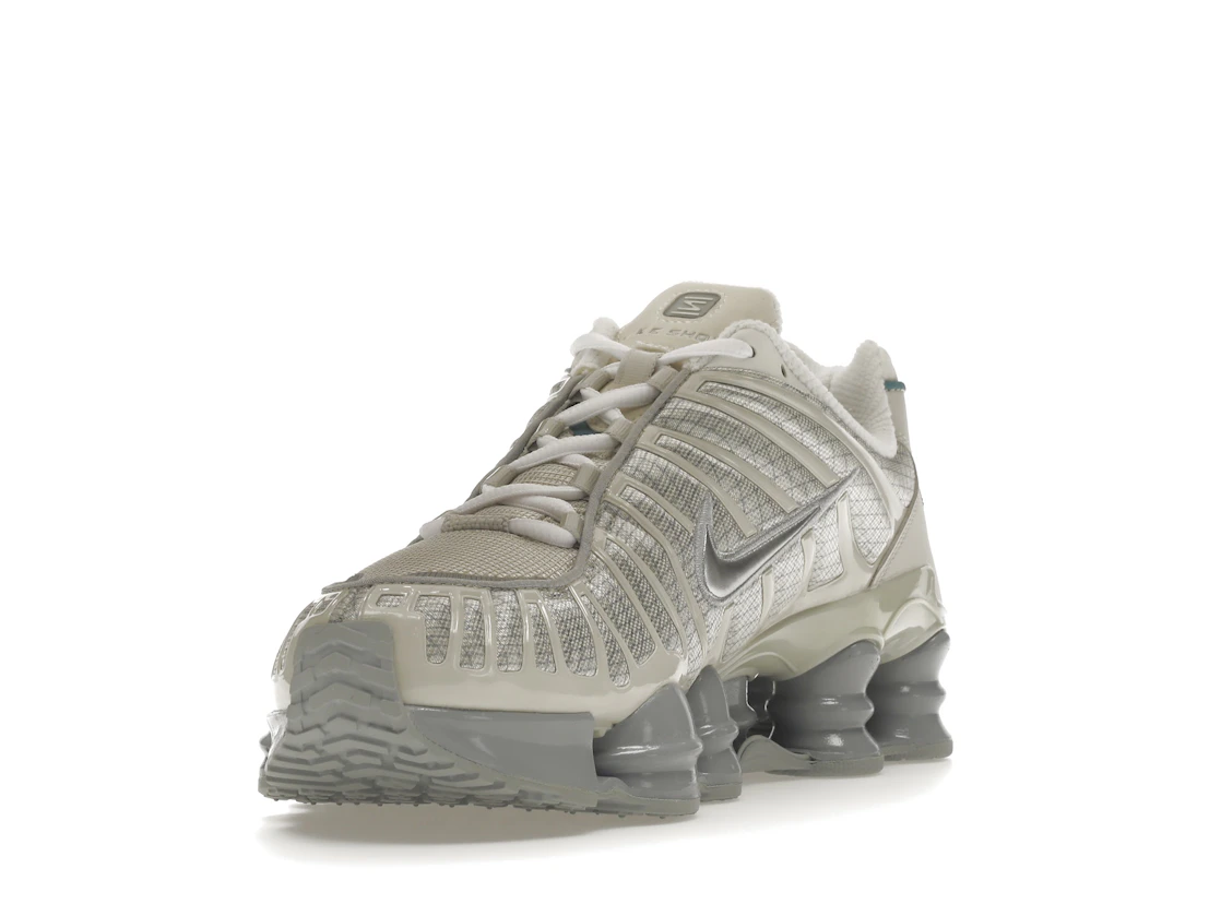 Vue 13 de Nike Shox TL Light Bone Metallic Silver Cool Grey