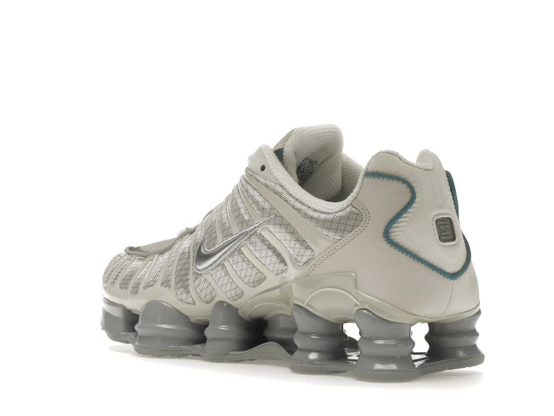 Vue 24 de Nike Shox TL Light Bone Metallic Silver Cool Grey