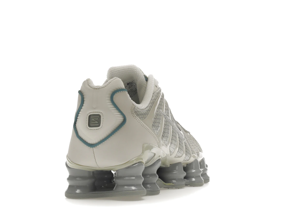Vue 30 de Nike Shox TL Light Bone Metallic Silver Cool Grey