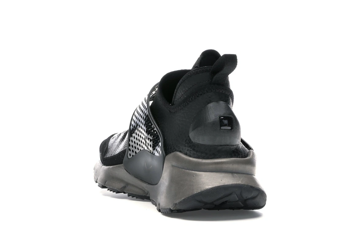 Vue 26 de Nike Sock Dart Mid Stone Island Black