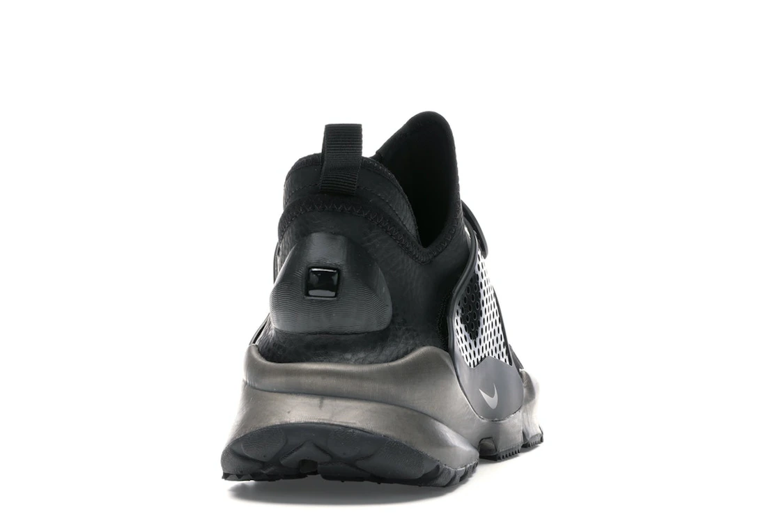 Vue 29 de Nike Sock Dart Mid Stone Island Black