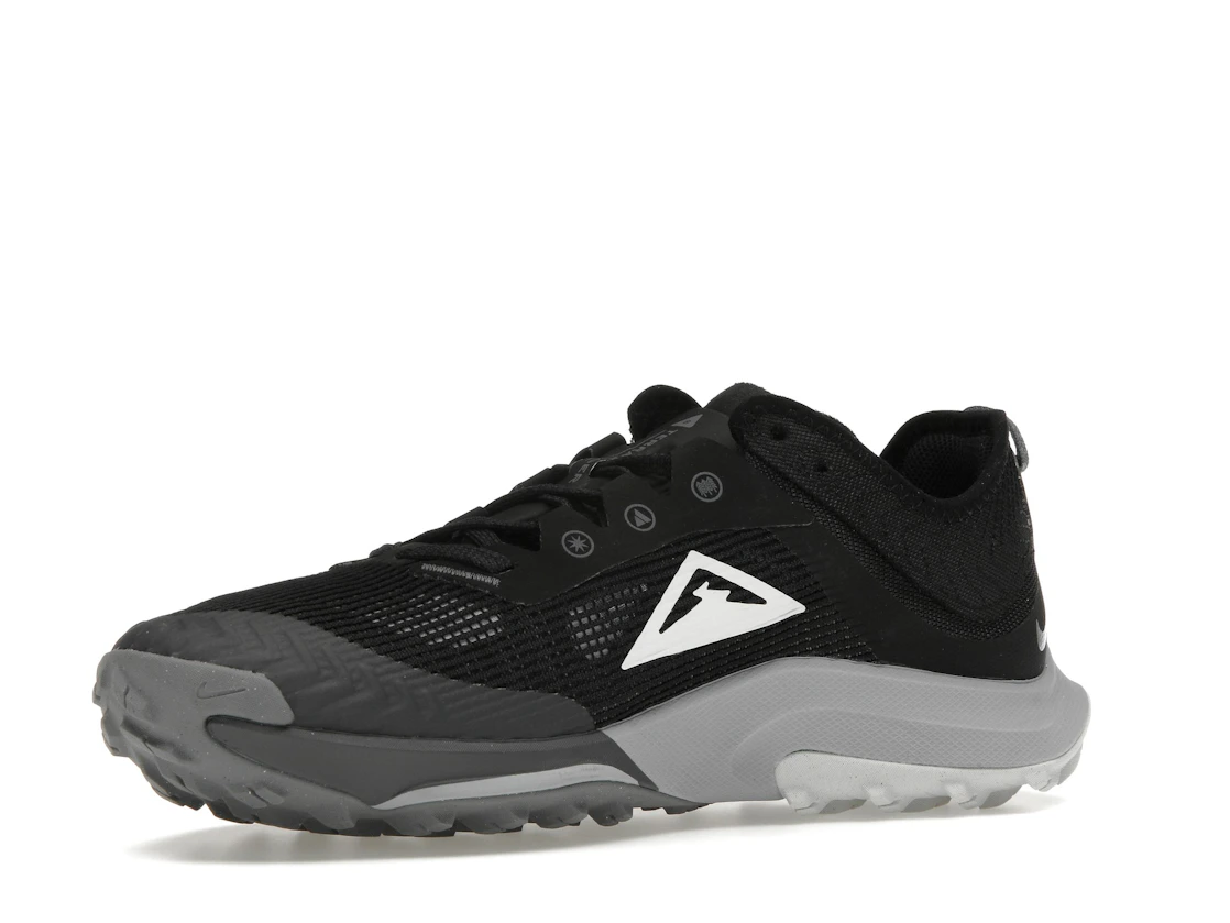 Vue 16 de Nike Terra Kiger 8 Black Anthracite Wolf Grey