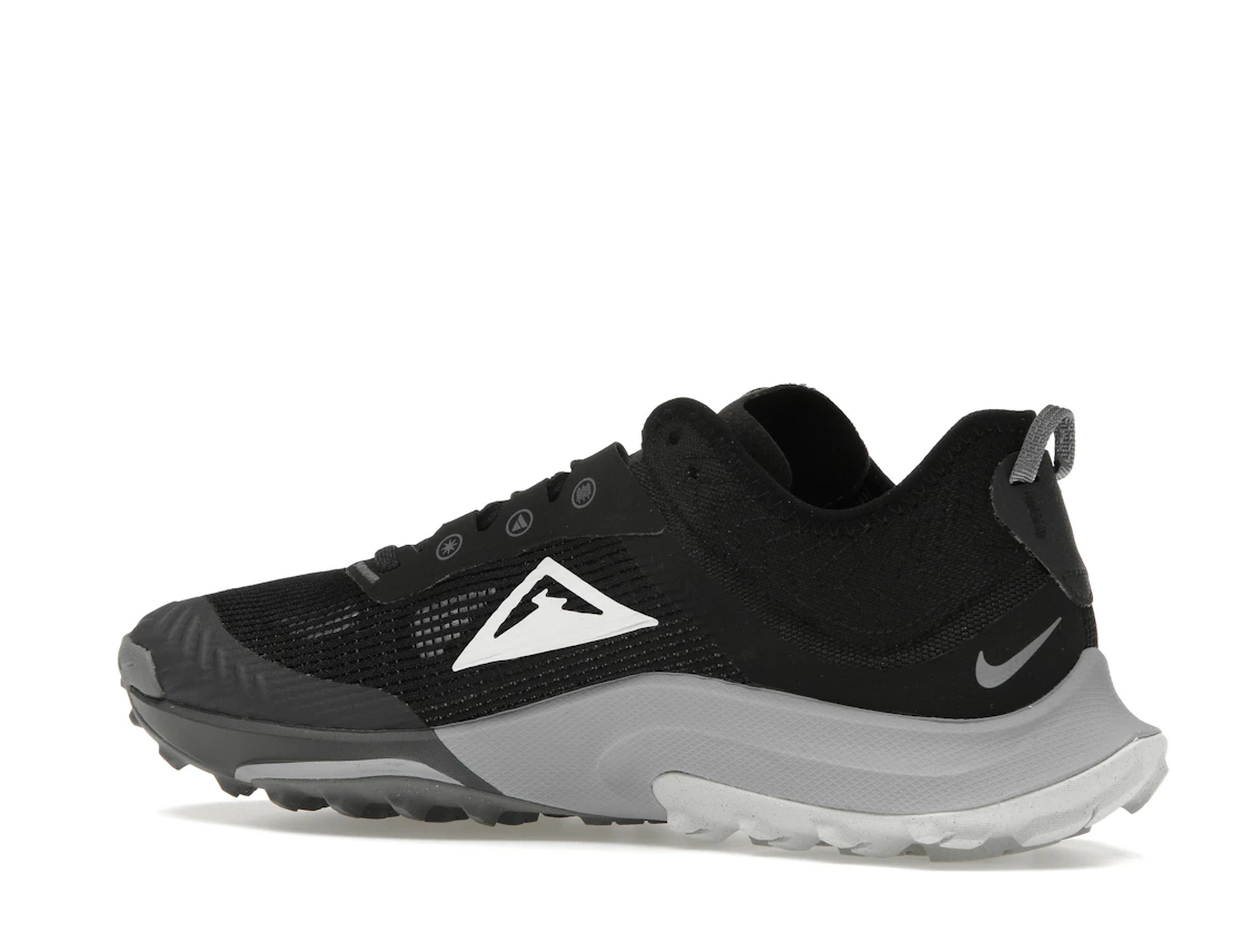 Vue 22 de Nike Terra Kiger 8 Black Anthracite Wolf Grey