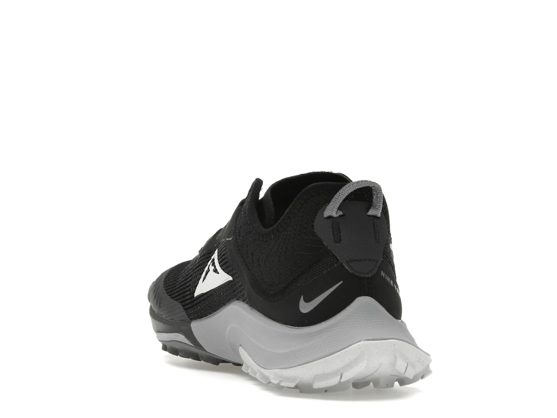 Vue 26 de Nike Terra Kiger 8 Black Anthracite Wolf Grey