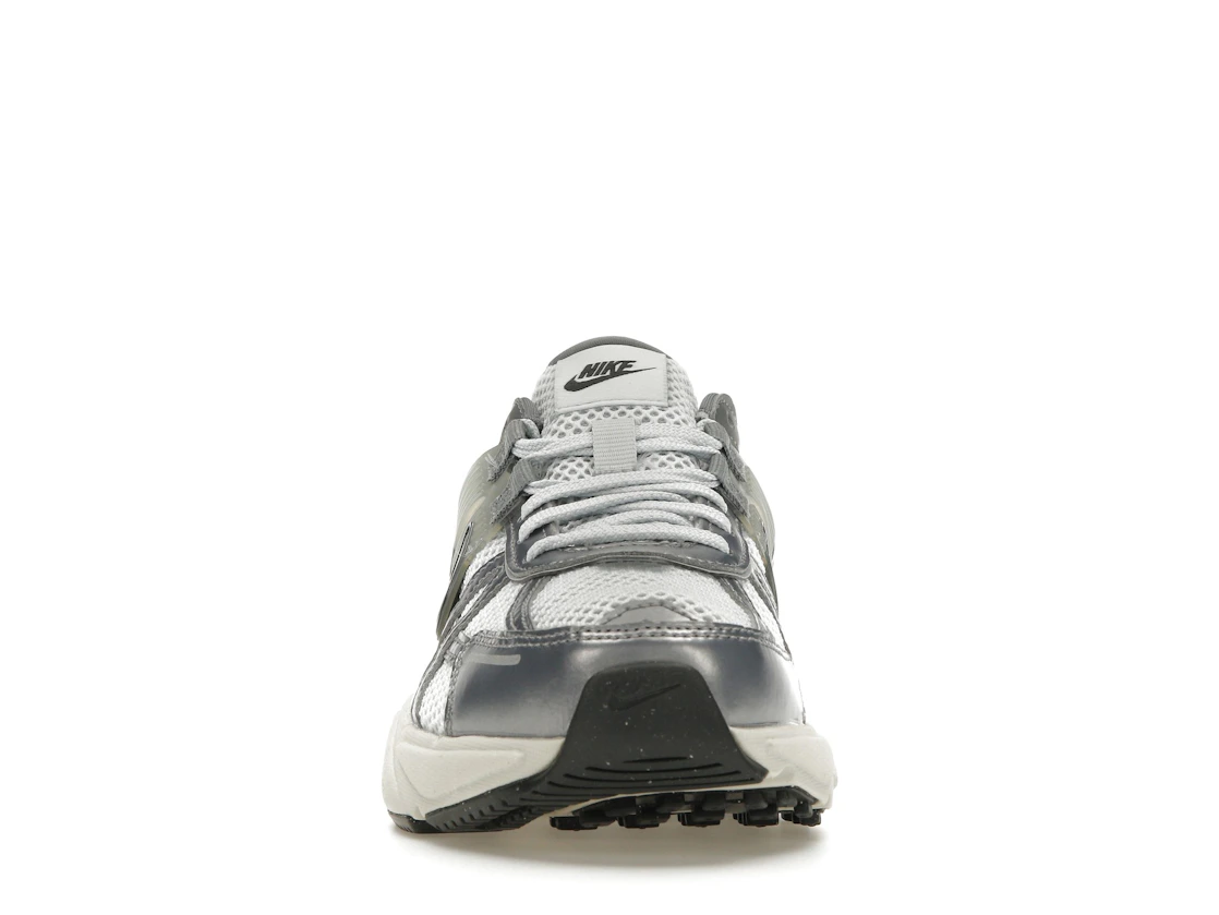 Vue 10 de Nike V2K Run Pure Platinum Wolf Grey 
