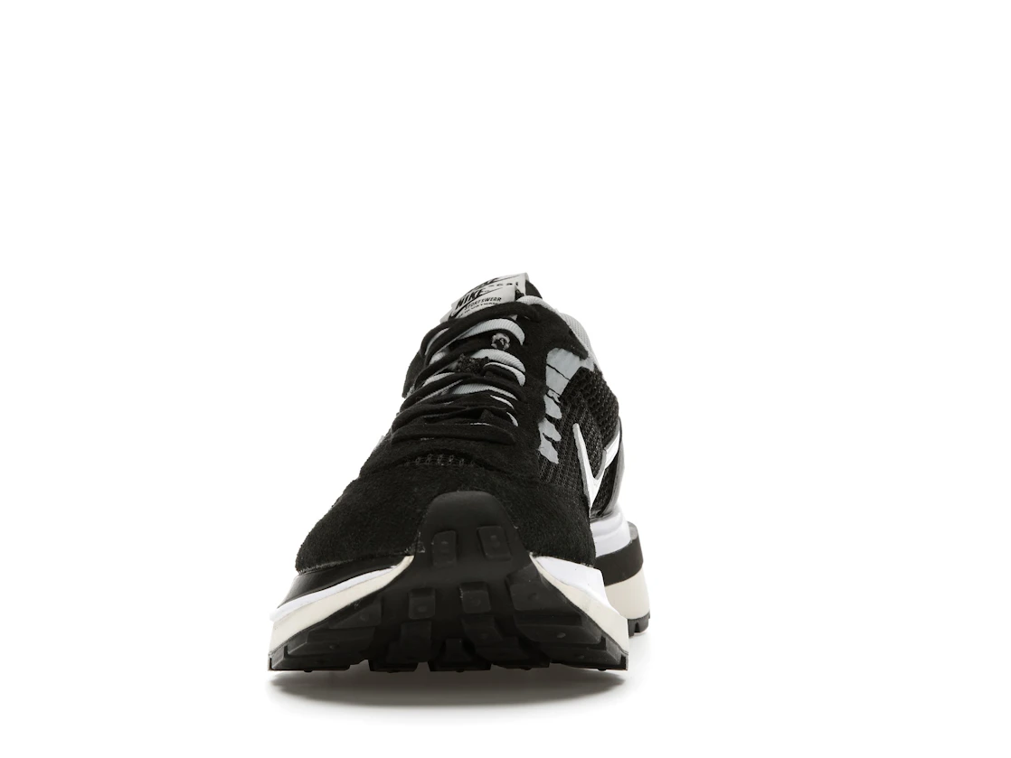 Vue 11 de Nike Vaporwaffle sacai Black White
