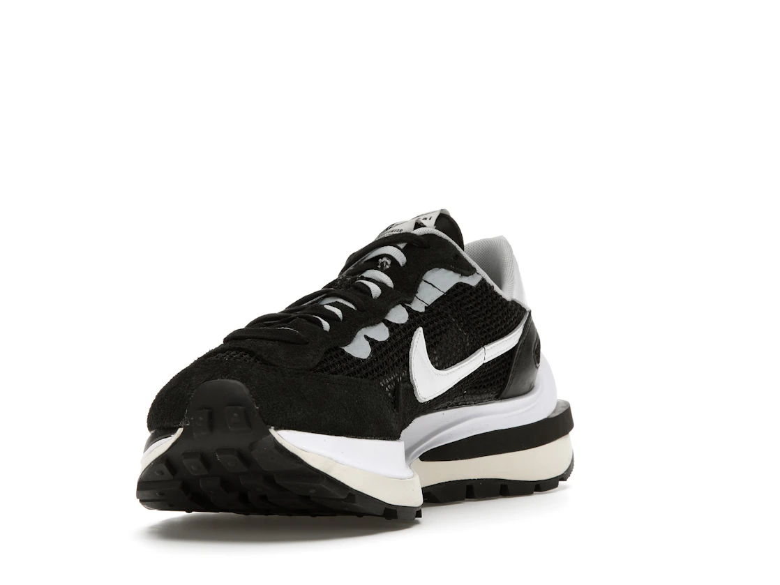 Vue 13 de Nike Vaporwaffle sacai Black White
