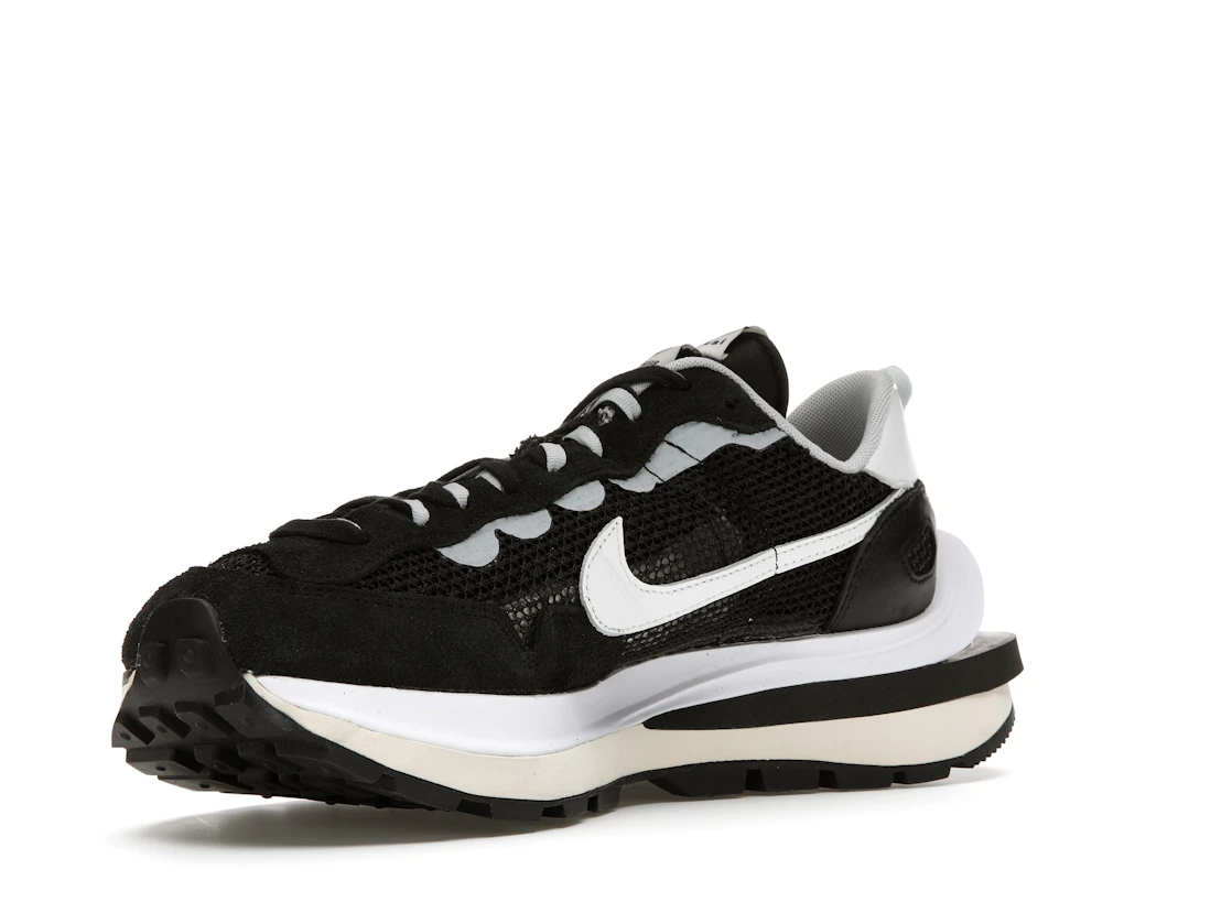 Vue 15 de Nike Vaporwaffle sacai Black White