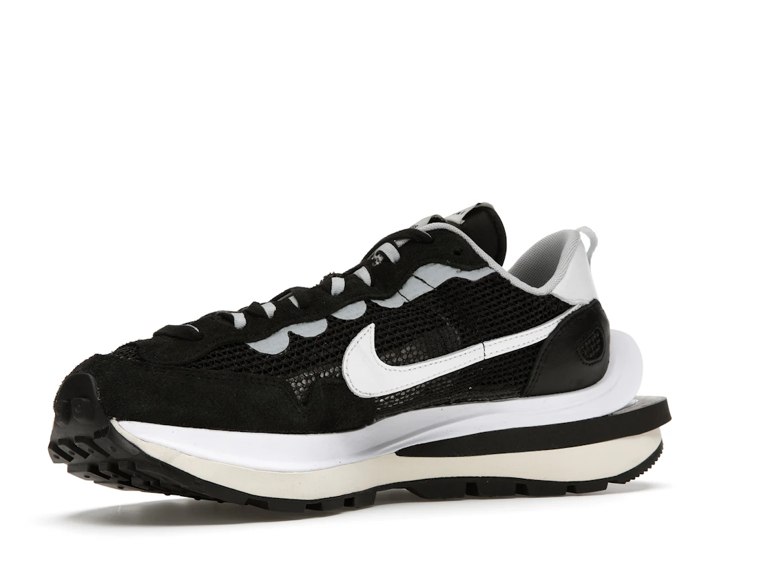 Vue 16 de Nike Vaporwaffle sacai Black White