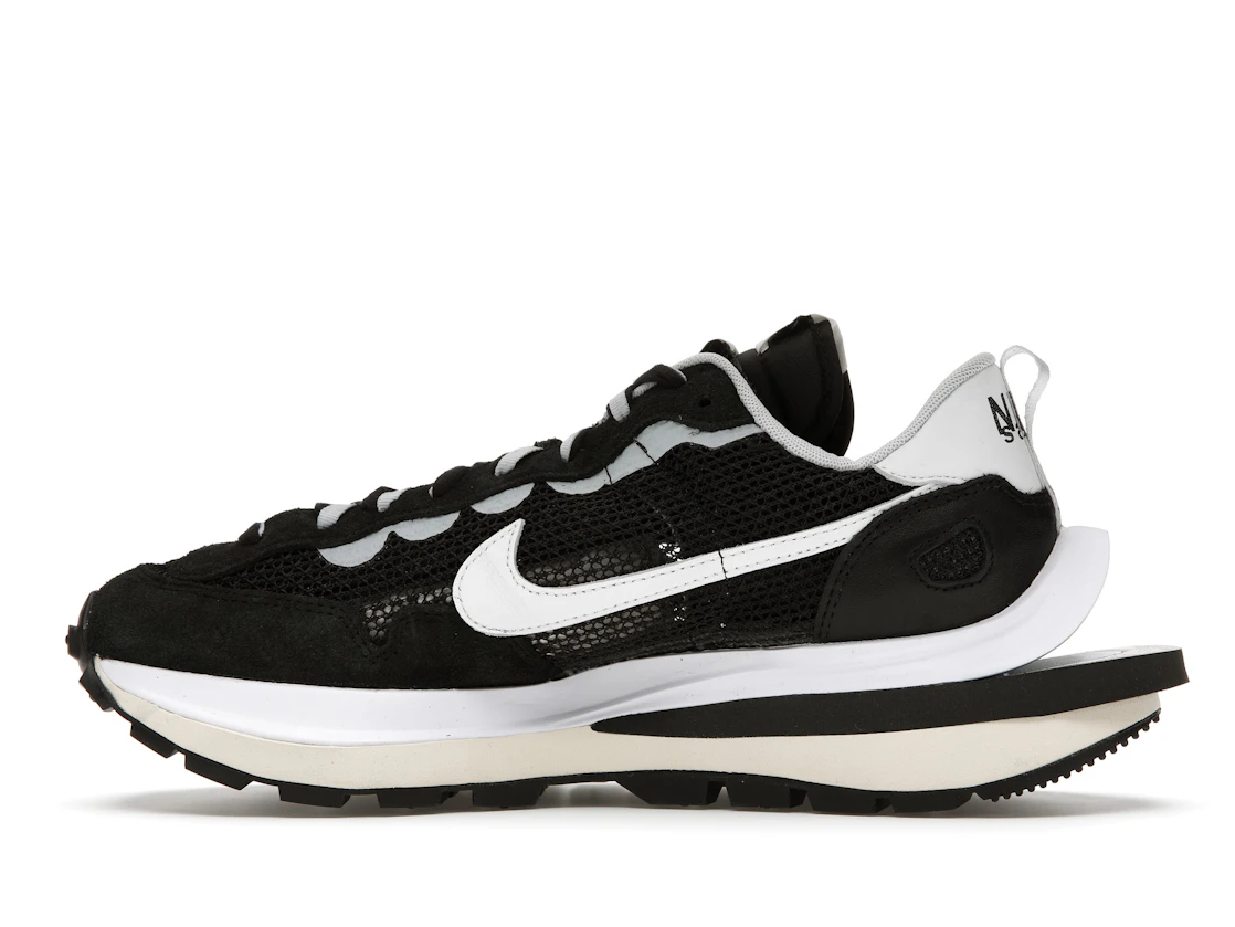 Vue 20 de Nike Vaporwaffle sacai Black White
