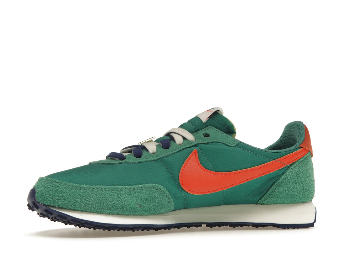 Vue 17 de Nike Waffle Trainer 2 First Use Green Noise