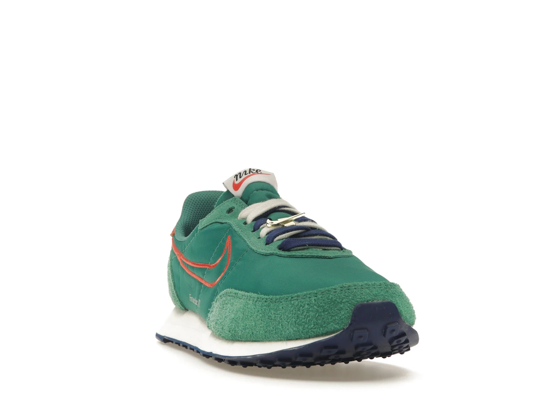 Vue 8 de Nike Waffle Trainer 2 First Use Green Noise