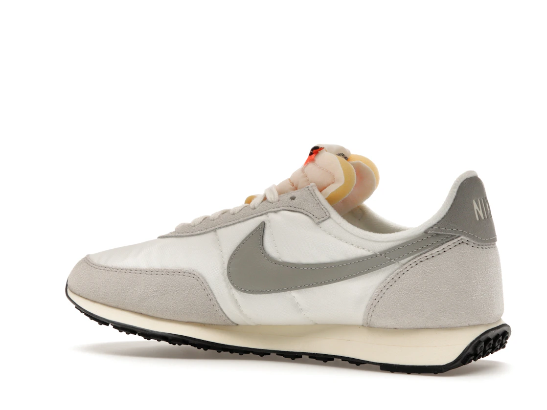 Vue 22 de Nike Waffle Trainer 2 Sail Lightbone