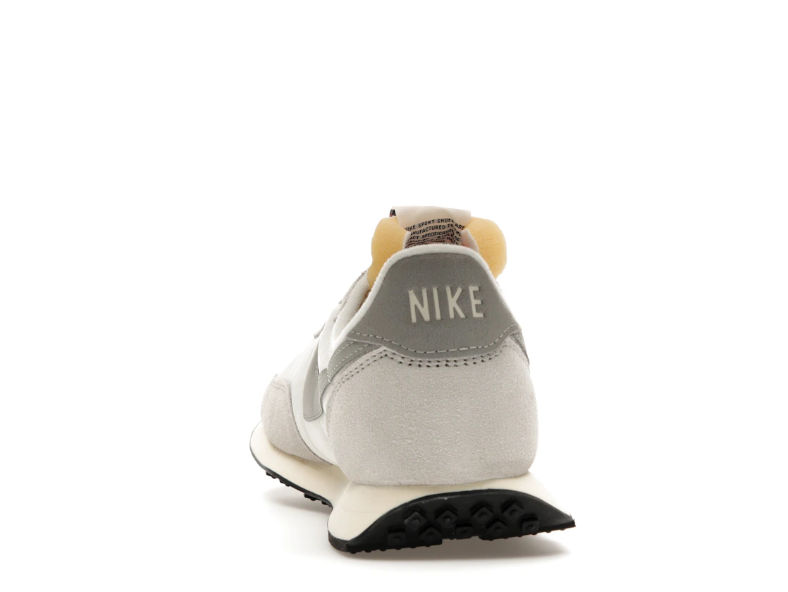 Vue 27 de Nike Waffle Trainer 2 Sail Lightbone