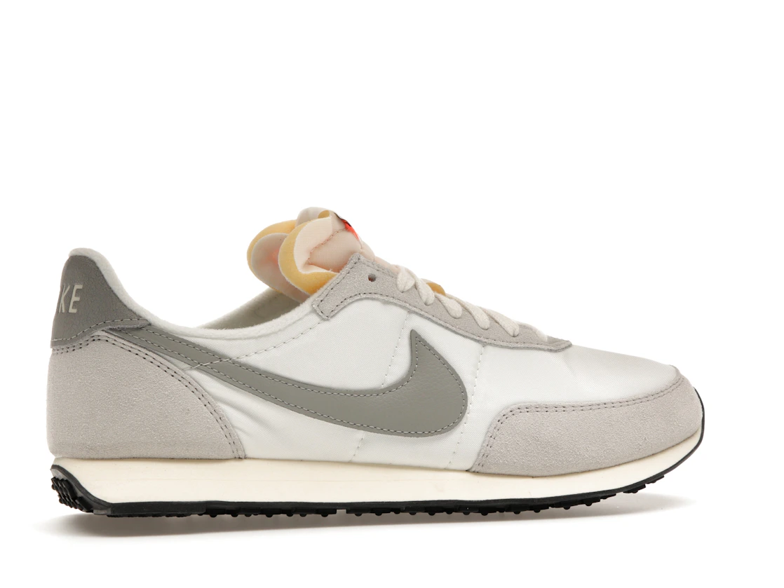 Vue 35 de Nike Waffle Trainer 2 Sail Lightbone