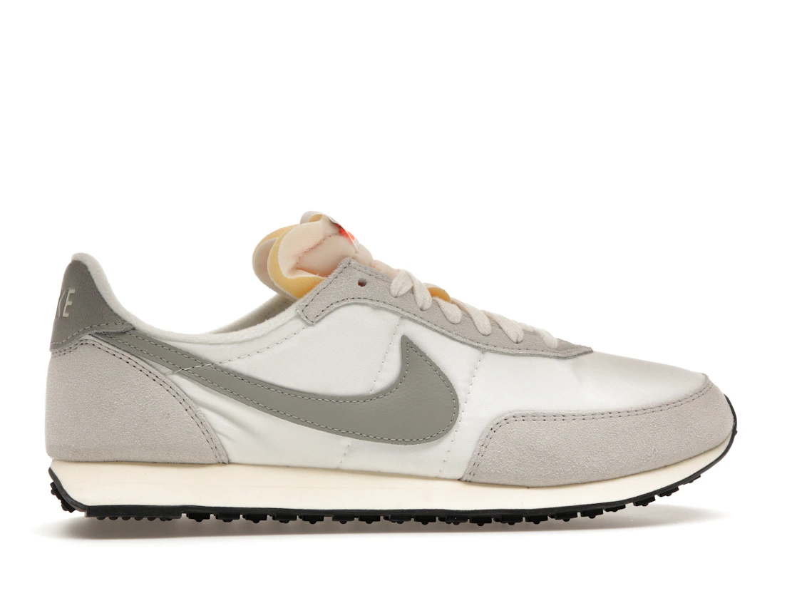 Vue 36 de Nike Waffle Trainer 2 Sail Lightbone