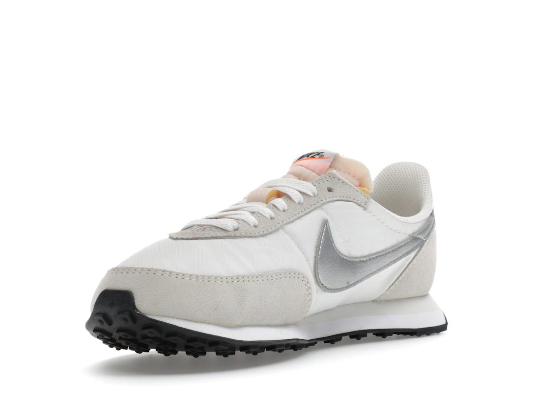 Vue 14 de Nike Waffle Trainer 2 White Metal Silver 