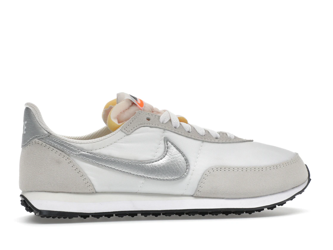 Vue 36 de Nike Waffle Trainer 2 White Metal Silver 