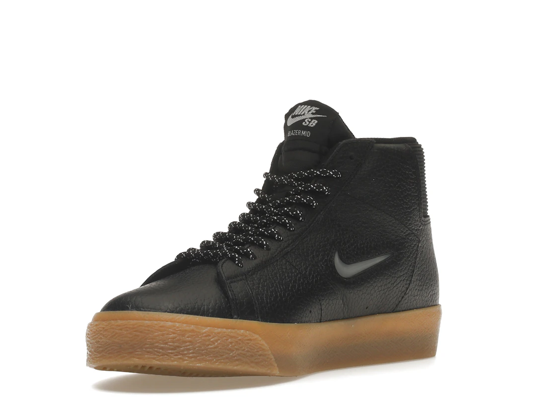 Vue 14 de Nike Zoom Blazer Mid Premium SB Black Gum Jewel