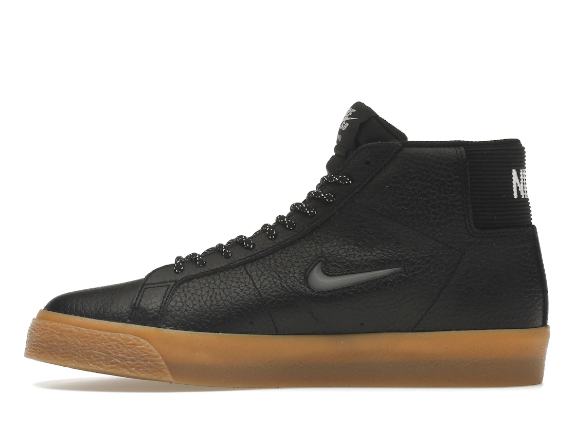 Vue 19 de Nike Zoom Blazer Mid Premium SB Black Gum Jewel
