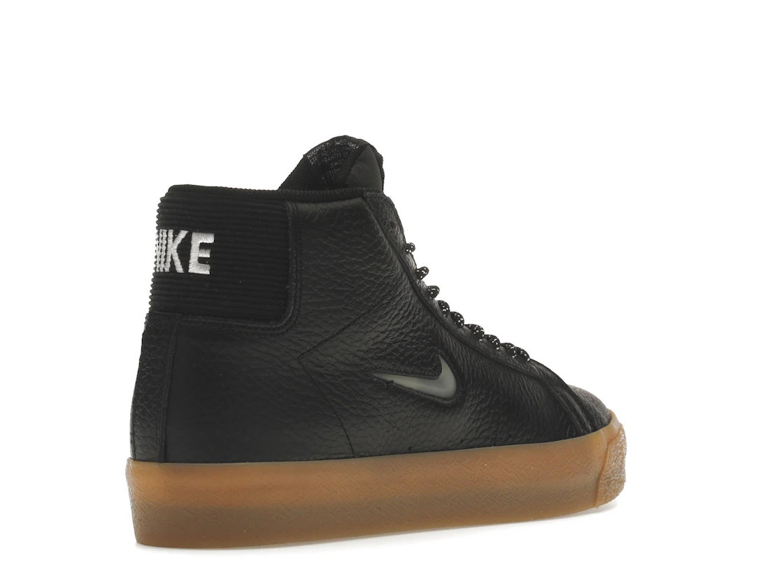 Vue 32 de Nike Zoom Blazer Mid Premium SB Black Gum Jewel