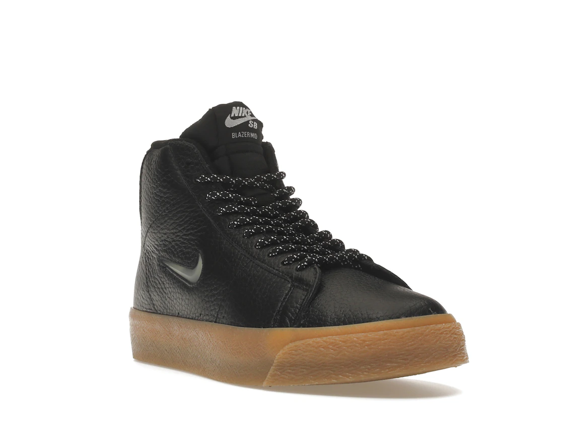 Vue 7 de Nike Zoom Blazer Mid Premium SB Black Gum Jewel