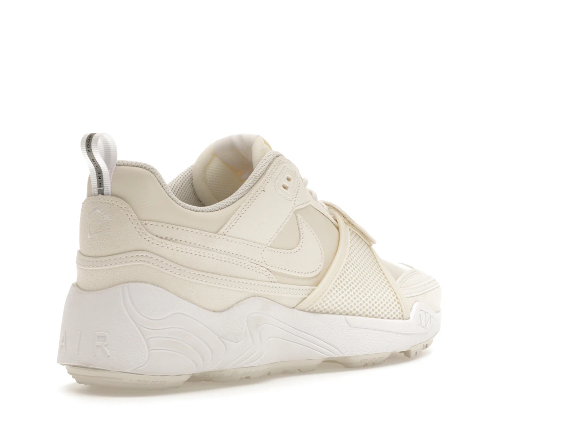 Vue 32 de Nike Zoom Field Jaxx SP Travis Scott Sail