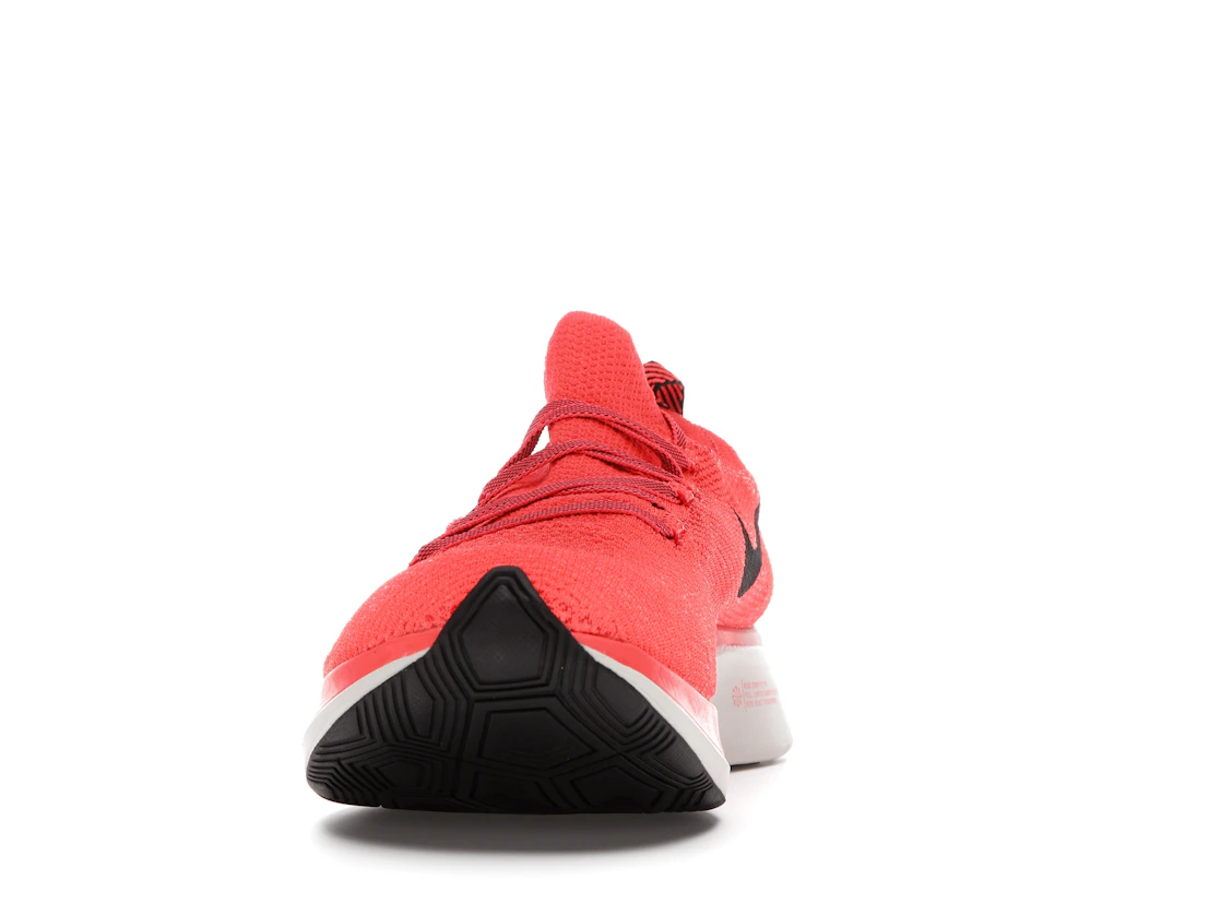 Vue 11 de Nike Zoom Fly Flyknit Bright Crimson