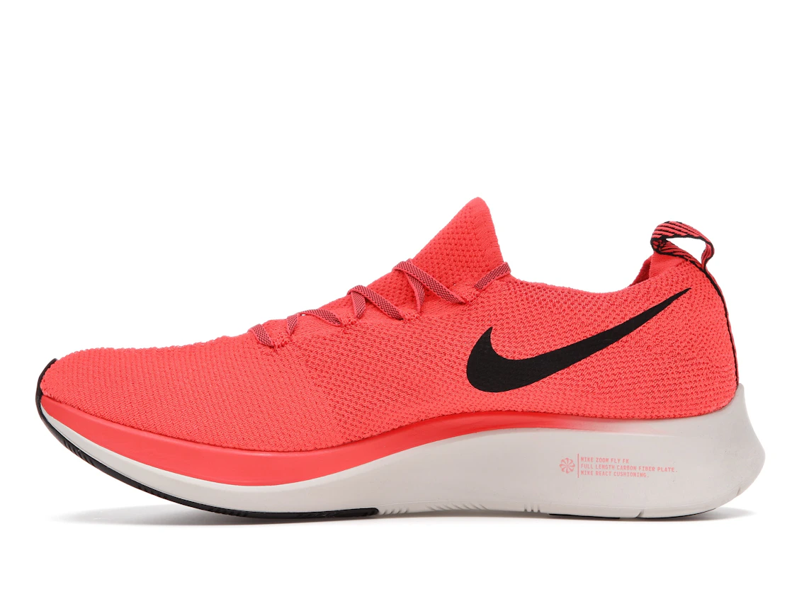 Vue 19 de Nike Zoom Fly Flyknit Bright Crimson