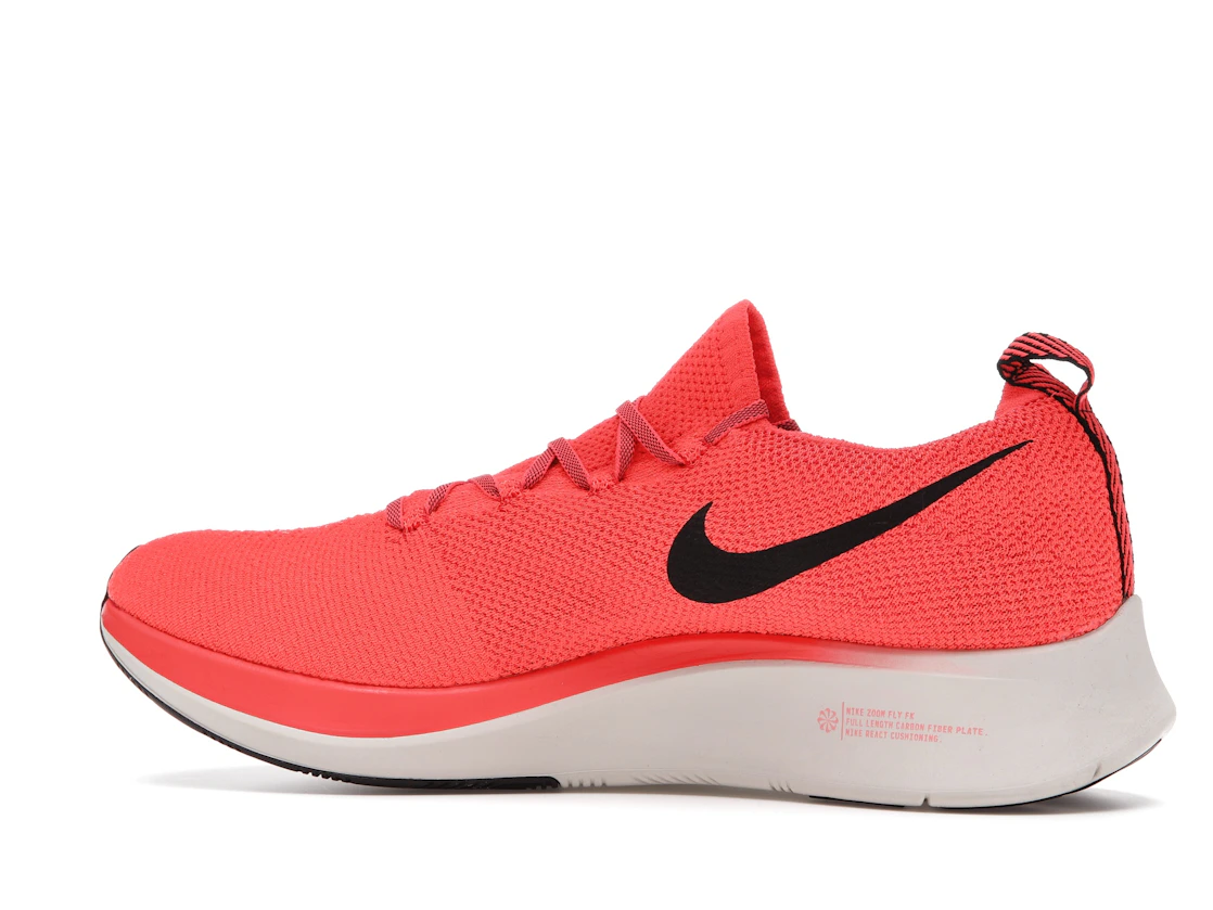 Vue 21 de Nike Zoom Fly Flyknit Bright Crimson
