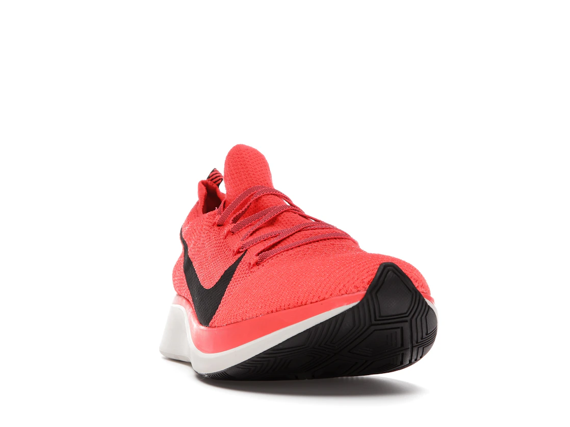 Vue 8 de Nike Zoom Fly Flyknit Bright Crimson