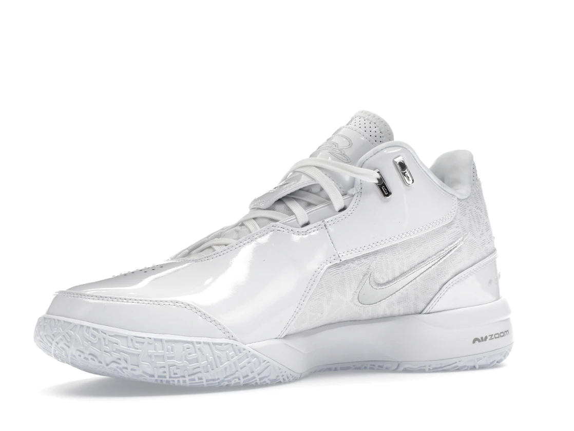 Vue 16 de Nike Zoom LeBron NXXT Gen AMPD White Silver