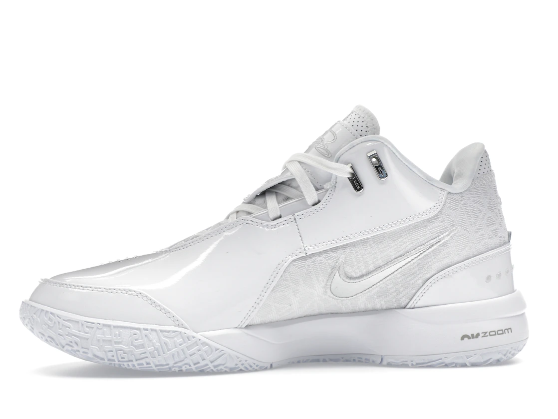 Vue 18 de Nike Zoom LeBron NXXT Gen AMPD White Silver