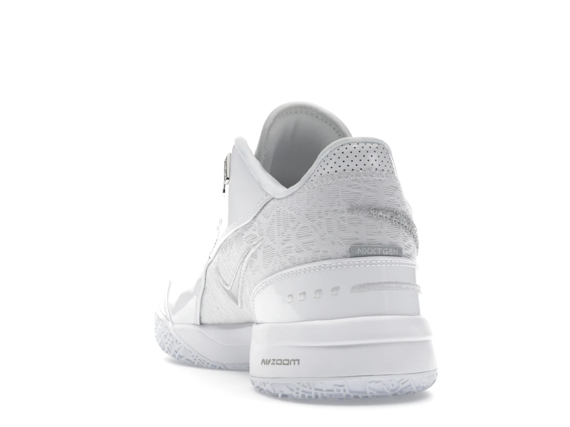 Vue 26 de Nike Zoom LeBron NXXT Gen AMPD White Silver