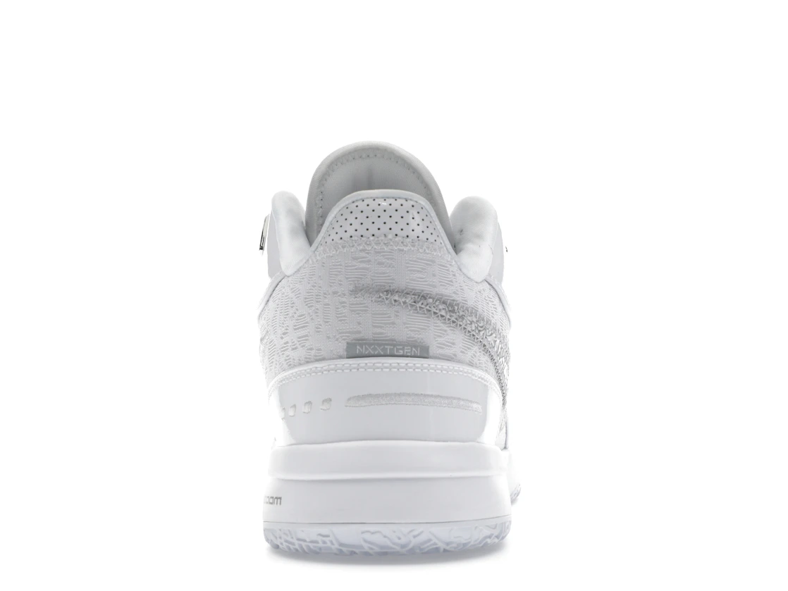 Vue 28 de Nike Zoom LeBron NXXT Gen AMPD White Silver