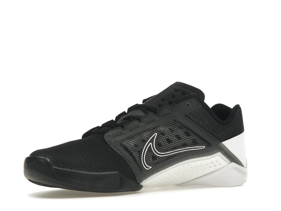 Vue 16 de Nike Zoom Metcon Turbo 2 Black Cool Grey