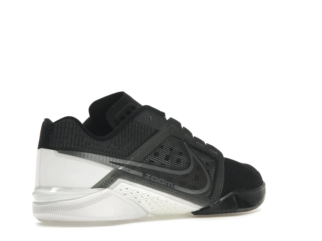 Vue 33 de Nike Zoom Metcon Turbo 2 Black Cool Grey