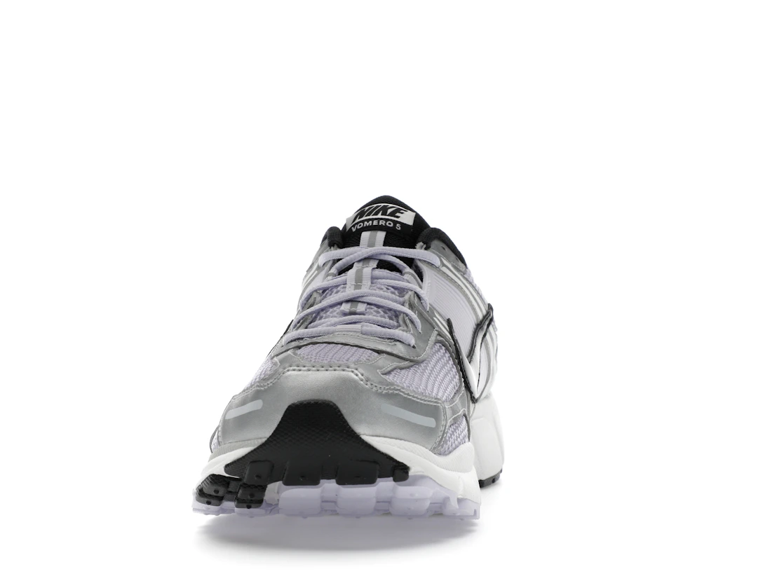 Vue 11 de Nike Zoom Vomero 5 Barely Grape Photon Dust Summit White Metallic Silver 
