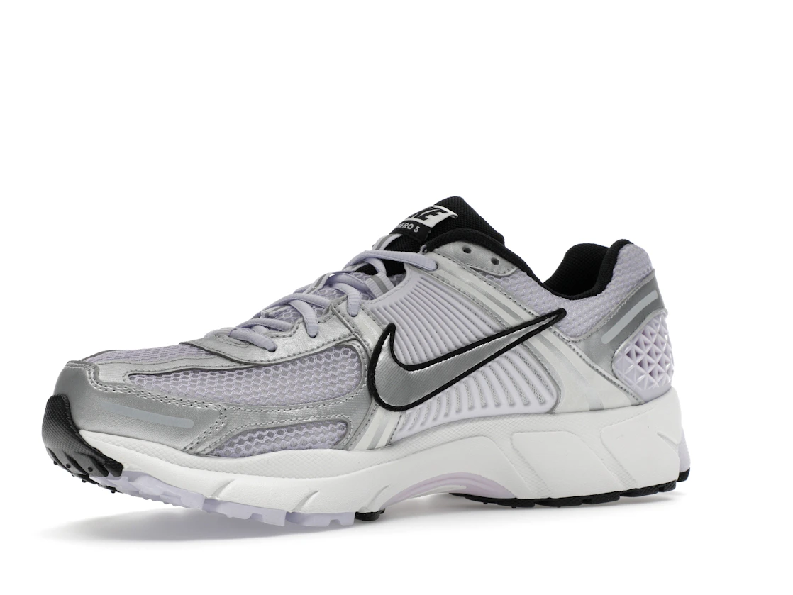 Vue 16 de Nike Zoom Vomero 5 Barely Grape Photon Dust Summit White Metallic Silver 