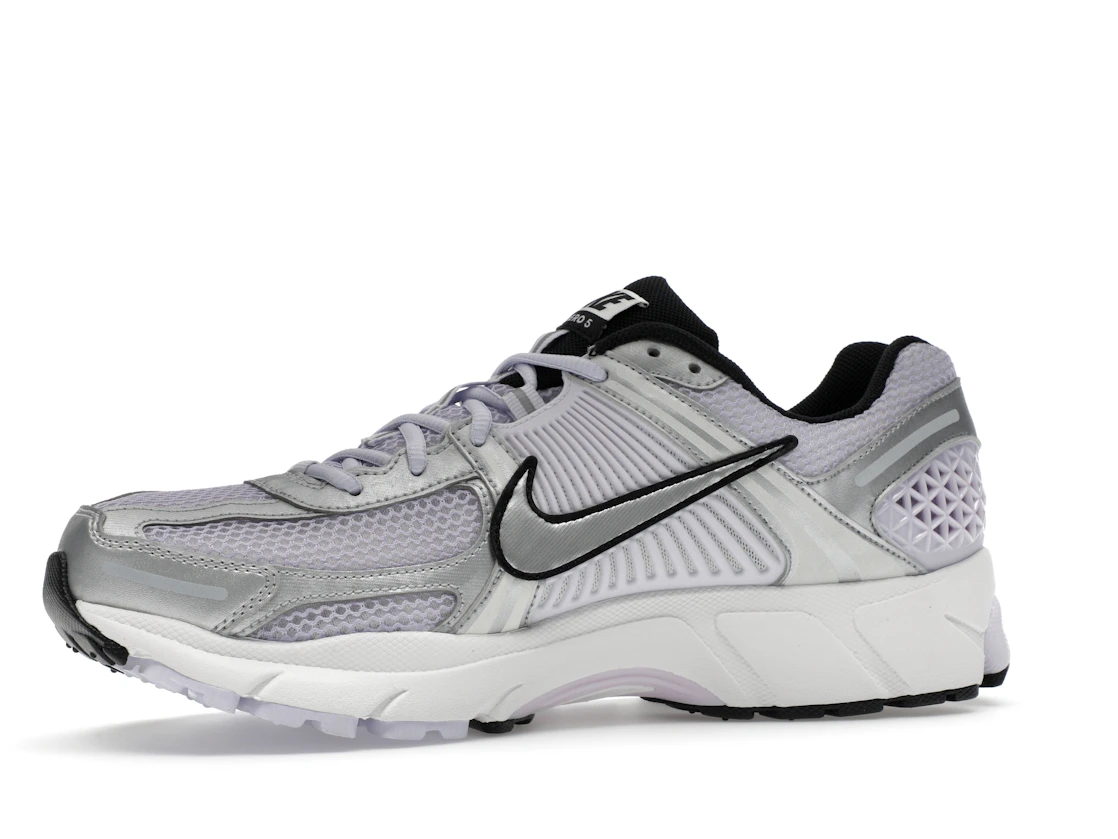Vue 17 de Nike Zoom Vomero 5 Barely Grape Photon Dust Summit White Metallic Silver 