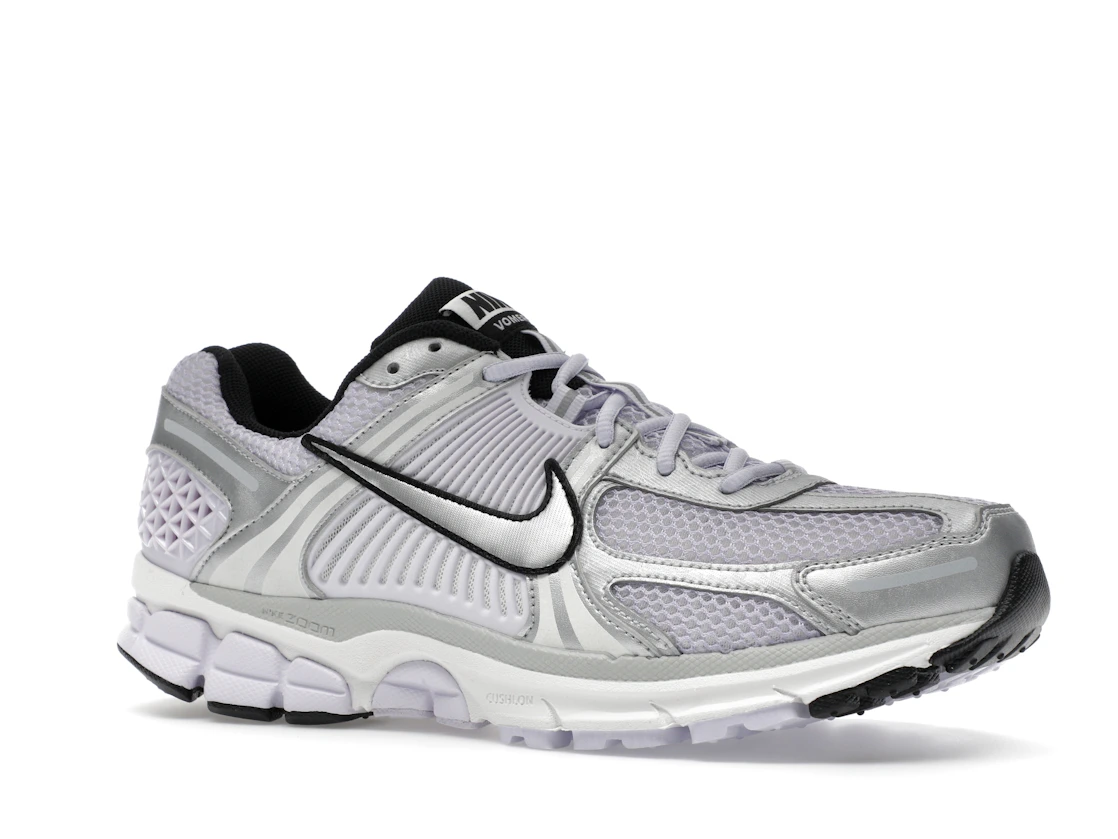 Vue 4 de Nike Zoom Vomero 5 Barely Grape Photon Dust Summit White Metallic Silver 