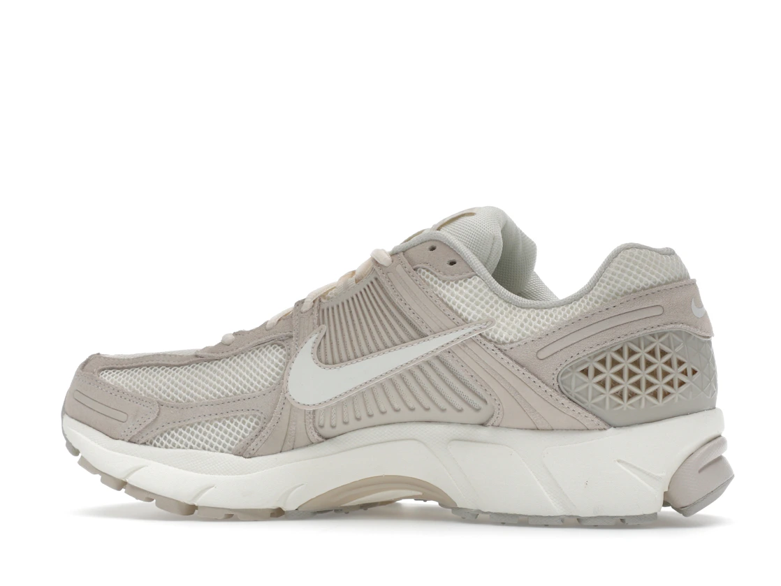 Vue 21 de Nike Zoom Vomero 5 Light Orewood Brown