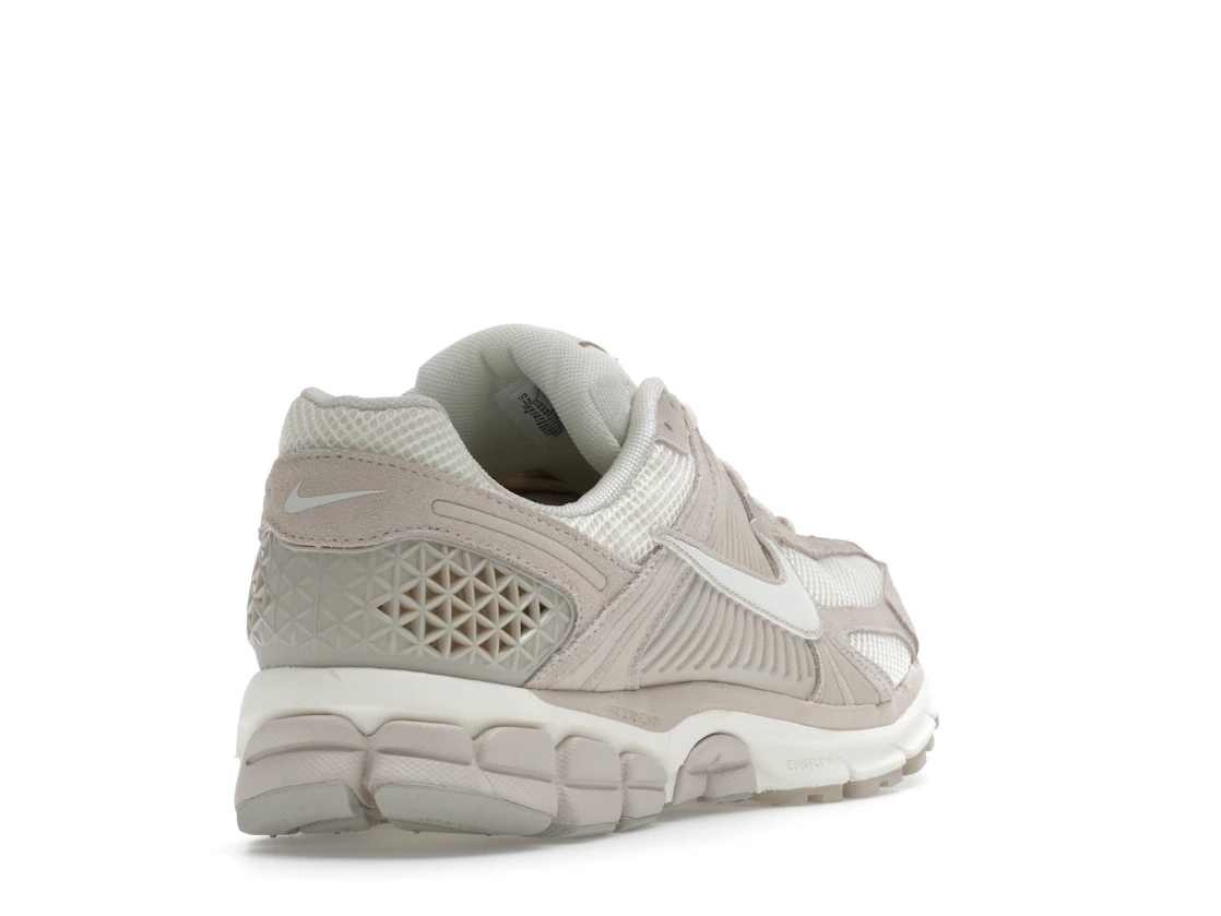 Vue 31 de Nike Zoom Vomero 5 Light Orewood Brown